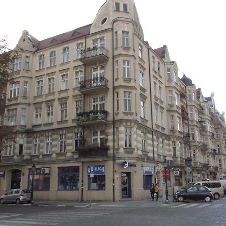 Klasyczno Nowoczesny Loft Lejlighed Poznań Eksteriør billede